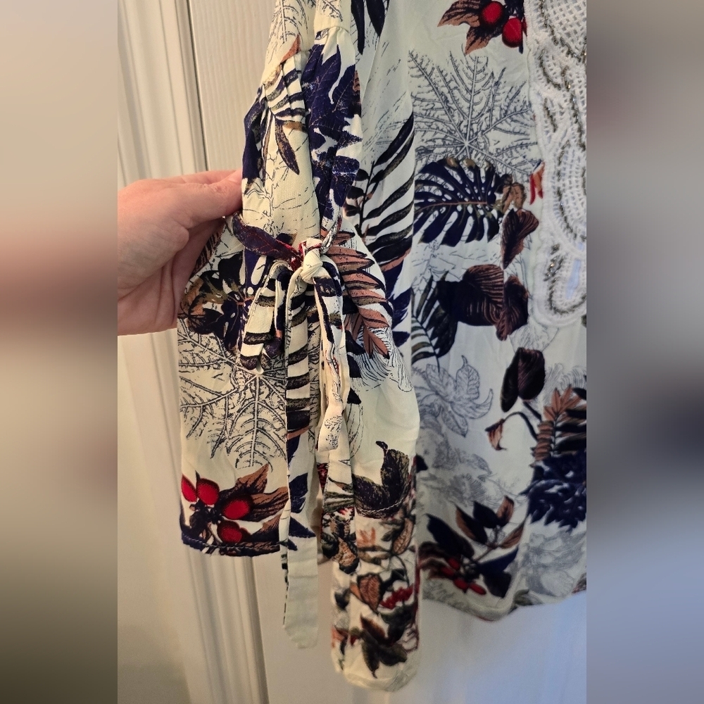 Coco+Carmern Floral Cover Up With Embroidery & Bead Accents, Size S/M (1205) - Picture 2 of 7